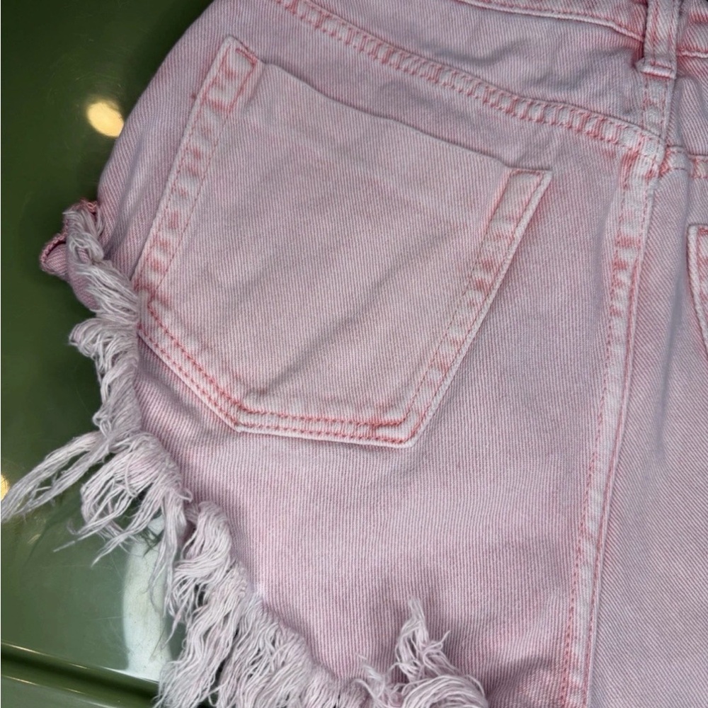 Trendy Pink Frayed Denim Shorts - Picture 6 of 10